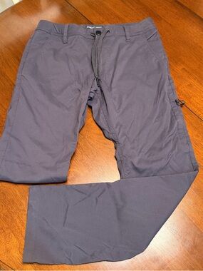 686 Everywhere Pants Men's Size 30X30 Gray Slim Fit Straight Leg Casual Hiking